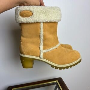 VTG Y2K LUGZ Sherpa Boots Size 9 Women’s Heeled Suede Leather Chunky Retro 90s